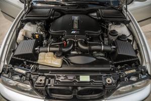 BMW M5 2003 года 